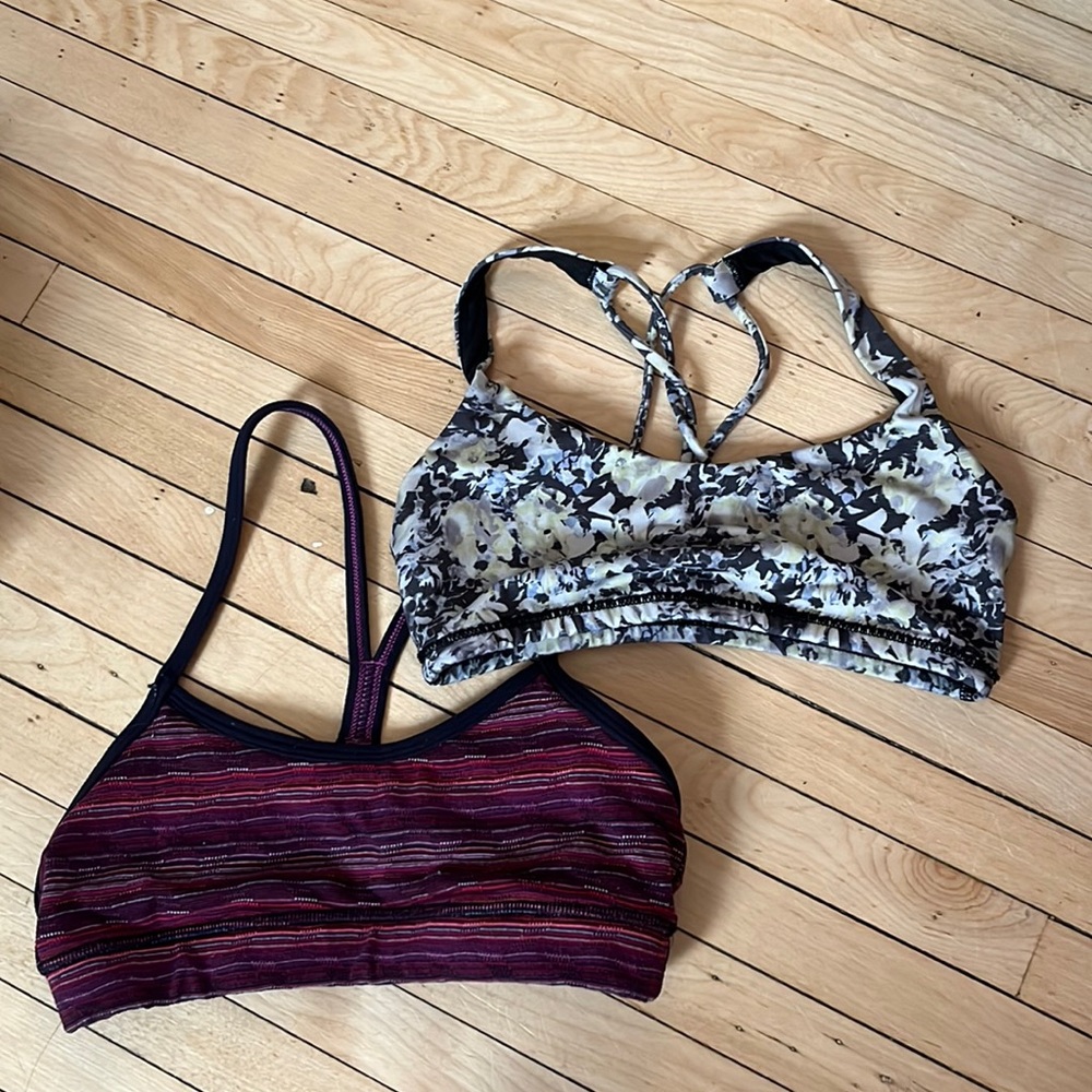 Lululemon sports bras. Good condition.